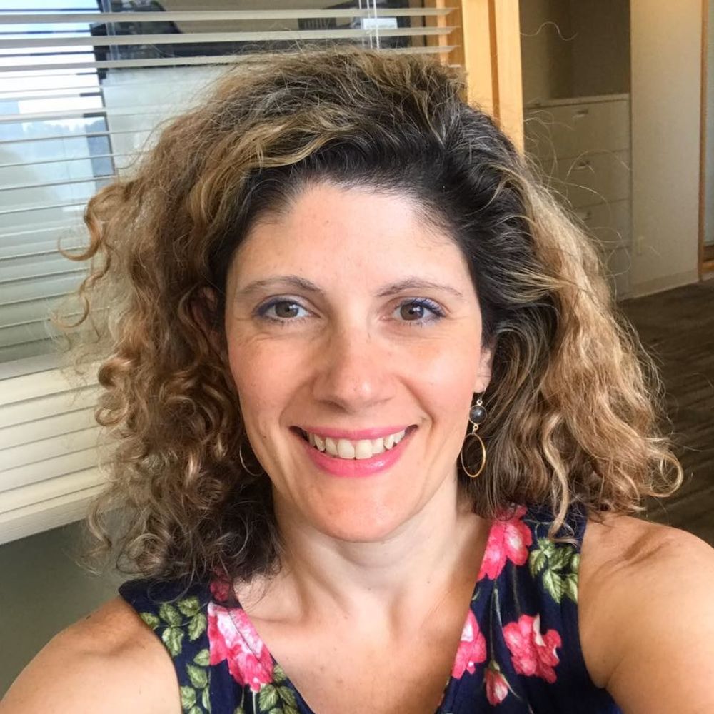 Meet your Posher, Laura